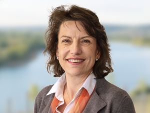 Bettina Hahn